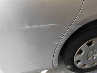 キズ ドアパネル・クオータパネル